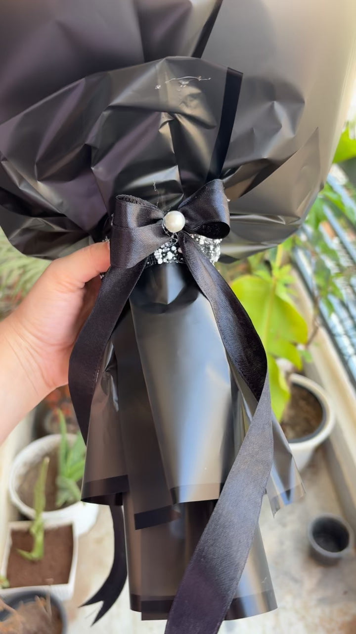 BLACK CLASSIC BOUQUET