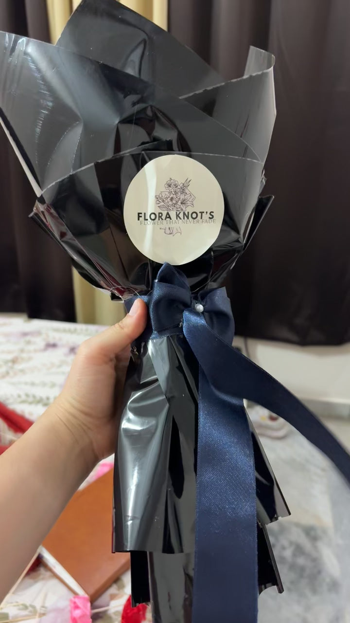 NAVY BLUE MINI BOUQUET
